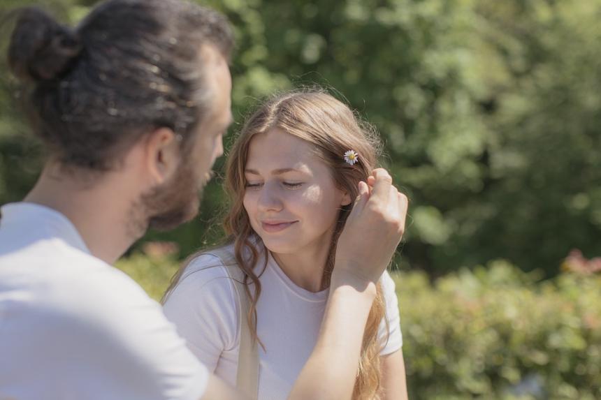 Топ-7 секретов мудрой женщины: как правильно себя вести в отношениях