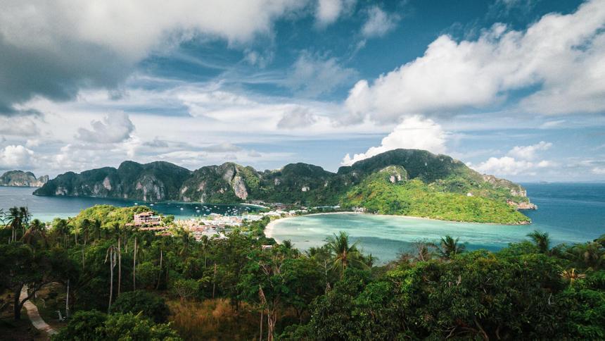 И хлеб, и зрелище: 5 мест с шикарными видами