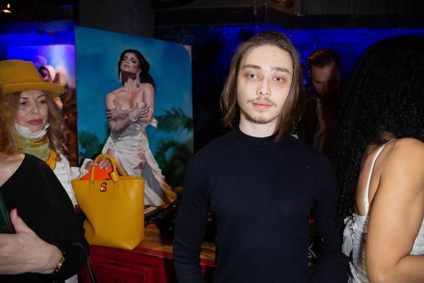 ШОК!  Девушка до неузнаваемости  «изуродовала» сына Натальи Королевой 