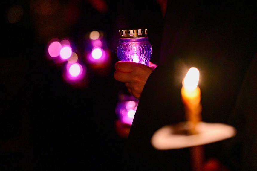 Священник РПЦ покрестил бойцов спецоперации в мешках для убитых