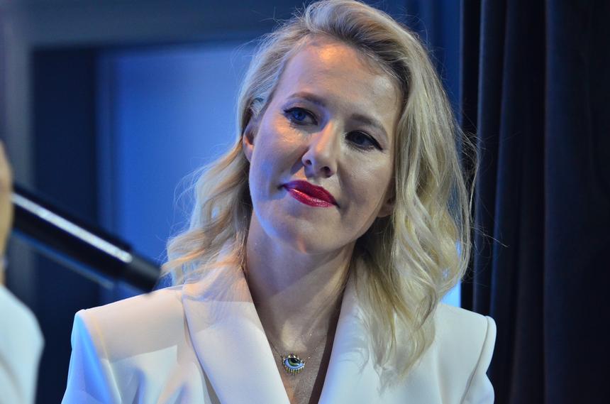 Астролог объяснила, почему Собчак всегда выходит сухой из воды