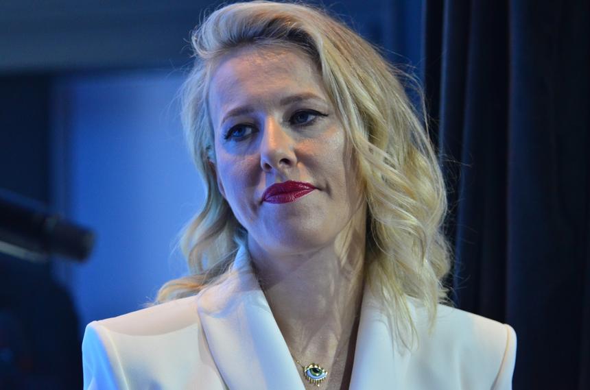 Боится попасть в ловушку: адвокат назвал условие приезда Ксении Собчак в Россию