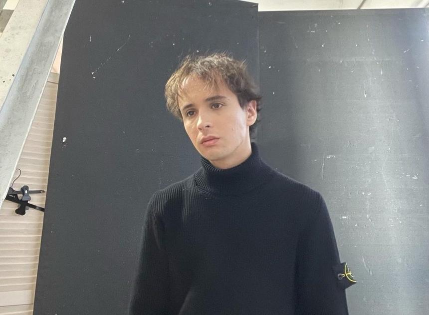 Slava Marlow купил квартиру за 100 млн рублей и получил «звездных» соседей: кто же они?