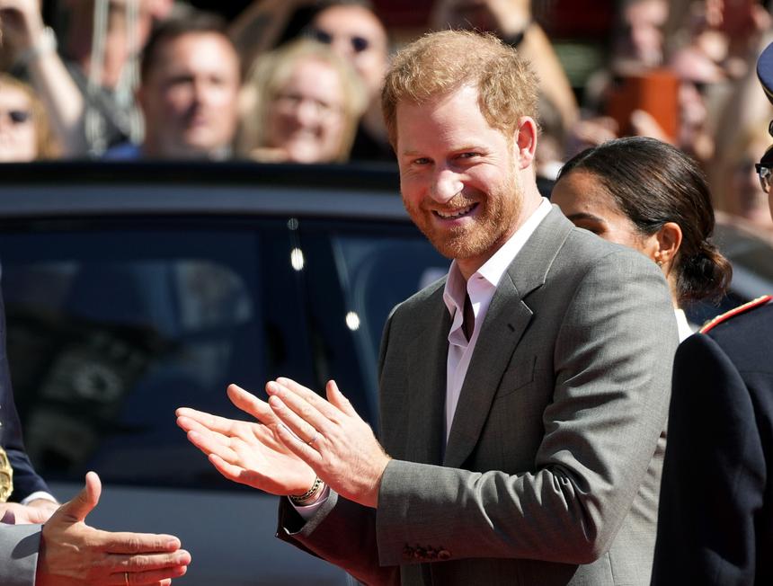 Меган повезло: принц Гарри стал самым сексуальным рыжим мужчиной из ныне живущих