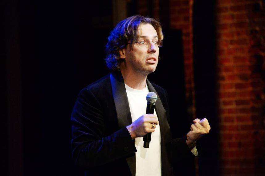 Стало известно, сколько зарабатывают уехавшие звезды за границей