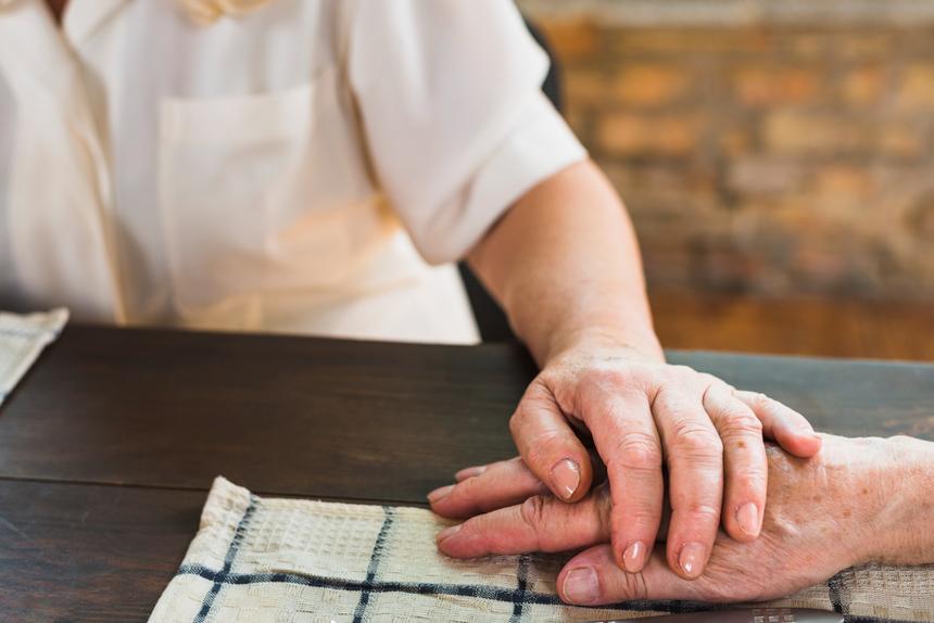 Филипп Киркоров назвал Аллу Пугачеву «бабушкой» и призвал оставить ее в покое