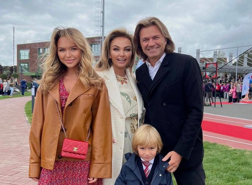 «Я просто музыкант»: Дмитрий Маликов отказался помочь дочери с открытием магазина