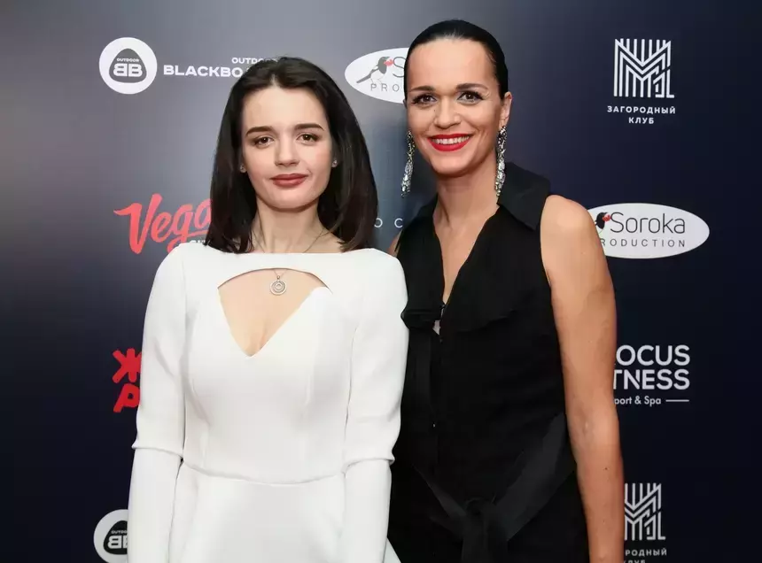 «Долго смеялись»: дочь Славы отказалась брать фамилию мужа