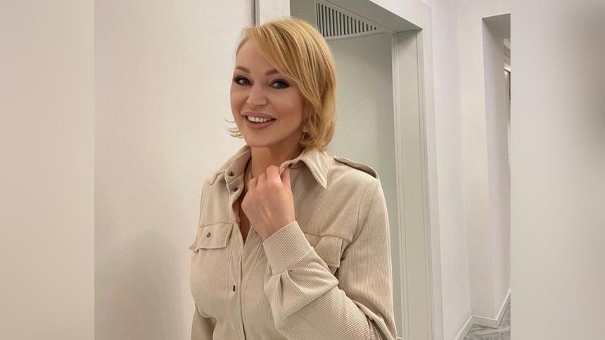 Истыкана иголками: измученная Довлатова не может встать с больничной койки