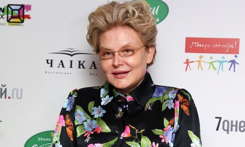 «На чучело похожа»: в Сети всплыла фотография Малышевой, от которой фанаты пришли в ужас