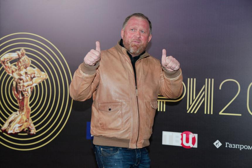 «Ехал, но не доехал…»: Константин Ивлев попал в больницу с тяжелой травмой