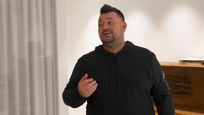 Сергей Жуков попался на фонограмме