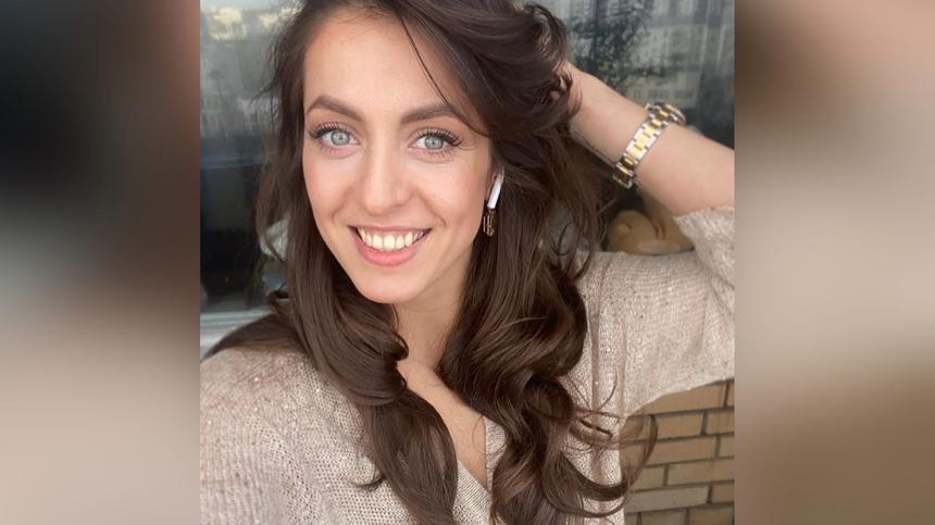 Неравный брак: 37-летняя Меськова вышла замуж за седого режиссера