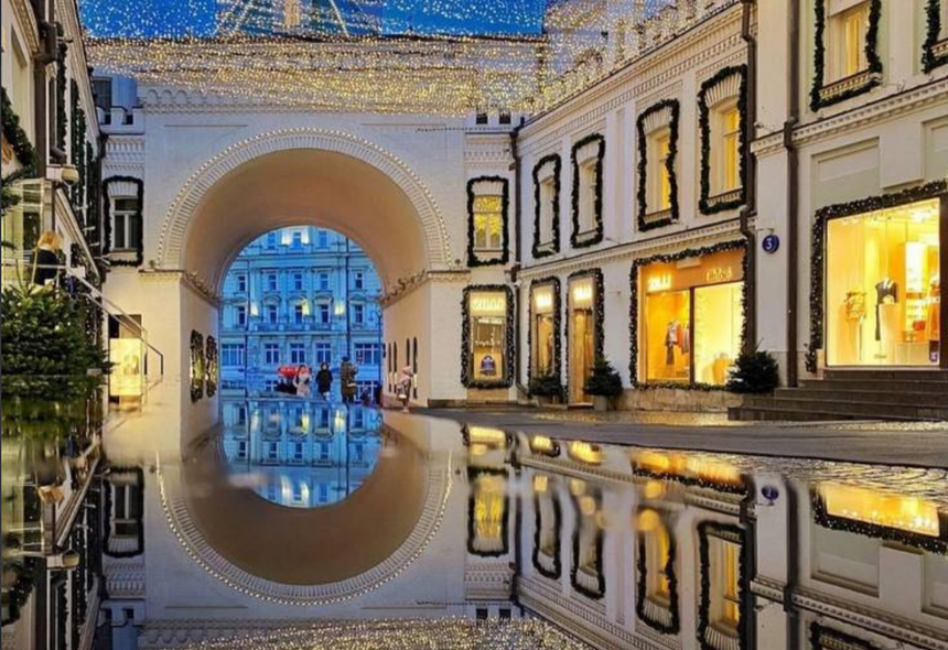 Центр Москвы затопило после внезапной оттепели