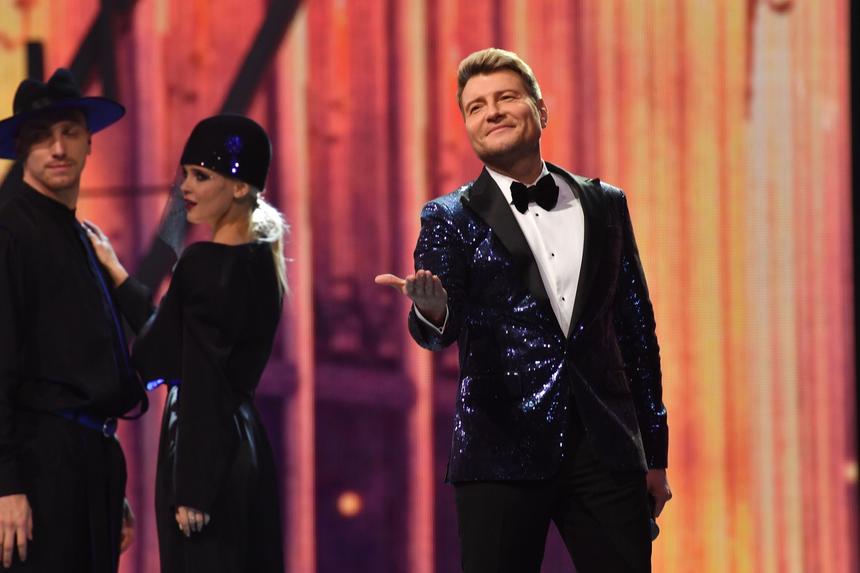 Баскову с его диагнозом стало не на что одеваться