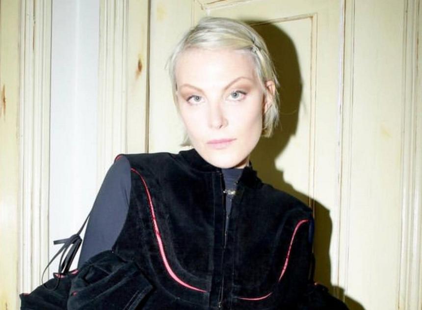 «Пили водку»: Литвинова выпила с незнакомкой о оказалась на кладбище