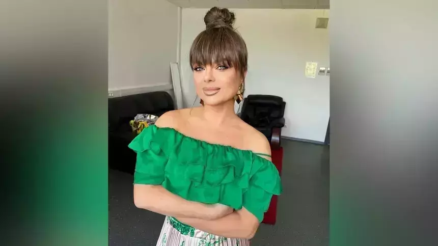 Обнищала: Наташу Королеву высмеяли за ношение одежды с бирками