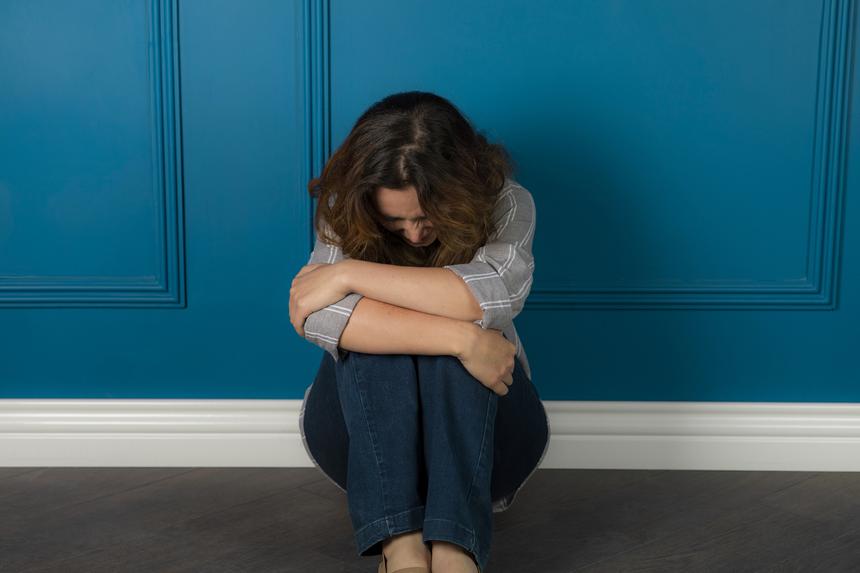 Жительницу Москвы изнасиловали после кремации лучшего друга