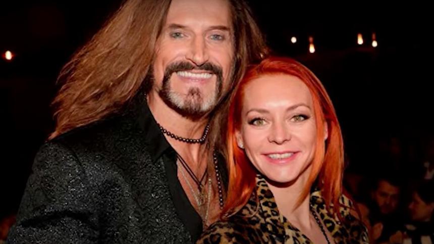 В новогоднюю ночь Никита Джигурда изменил любовнице с собственной женой