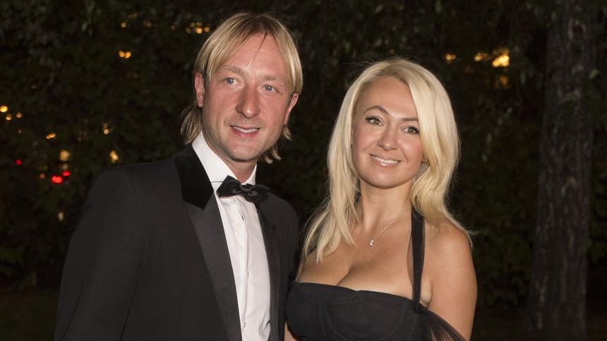 «На то, что я хочу, не хватит»: Рудковской не угодил подарок Плющенко в миллион рублей