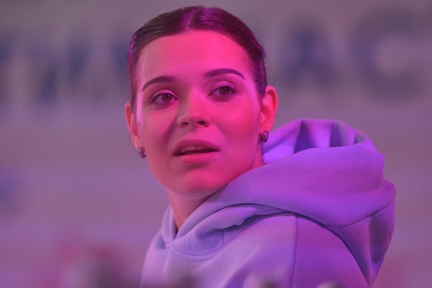 «Мастер маскировки»: Аделина Сотникова о том, как ей удалось скрыть беременность