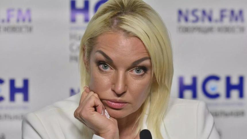 «Наша Бритни Спирс»: фанаты засомневались в психическом здоровье Волочковой после фото с голой грудью