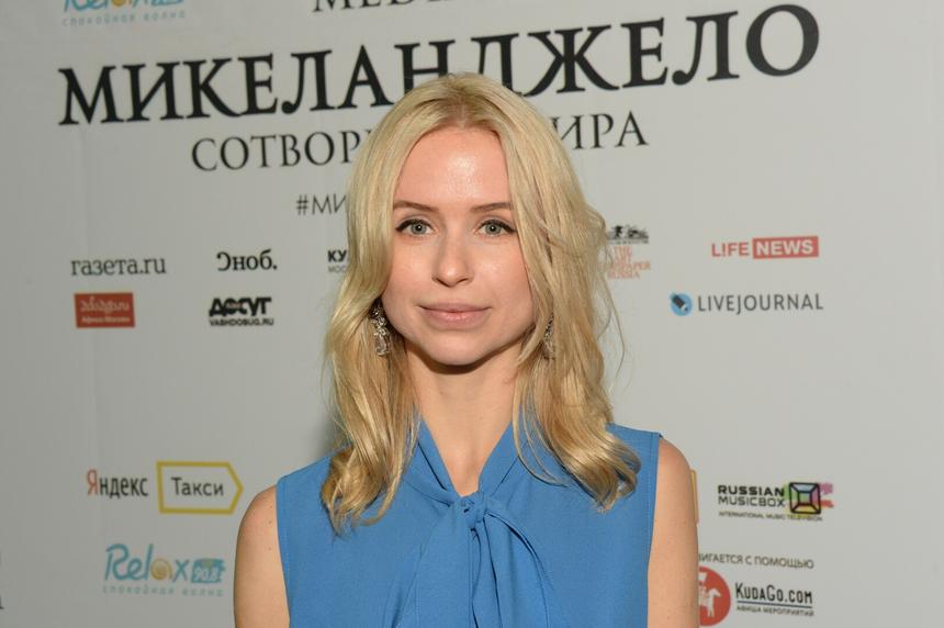 Стройный брюнет: брошенная Прилучным Мирослава Карпович показала любимого мужчину