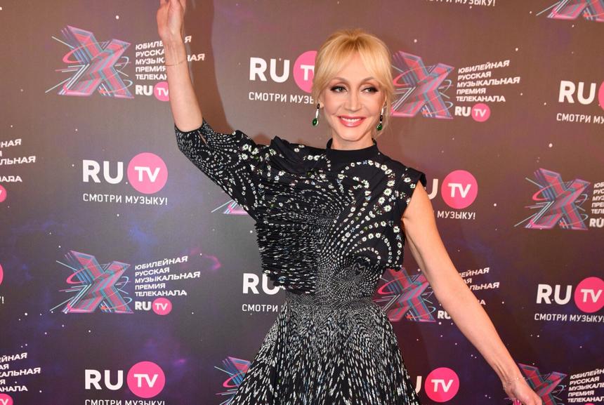 Кристине Орбакайте дали две недели, чтобы разобраться с проблемой