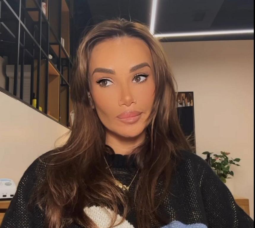 «Лежу под капельницей»: Айза раскрыла свой диагноз