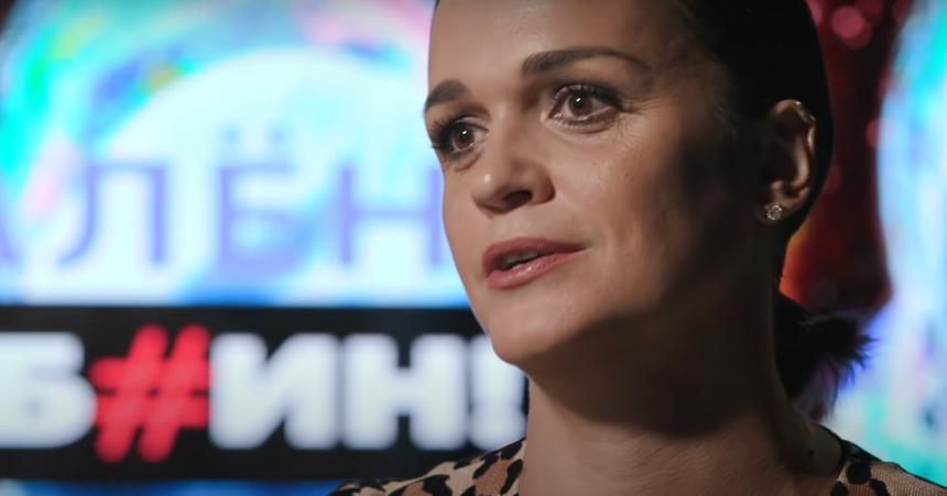 «Она беременна!»: 42-летняя Слава похвасталась округлившимся животом