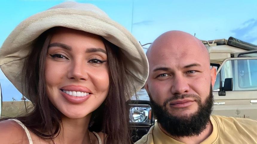 Проблемы проступили на лице: Оксана Самойлова сильно пострадала на отдыхе в Африке