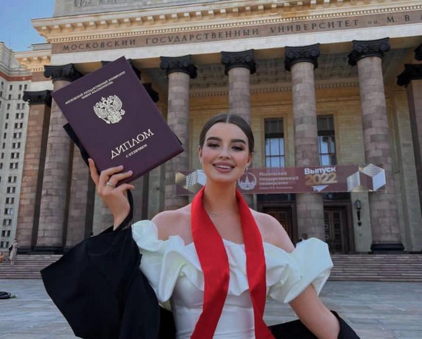 «Впереди целая совместная жизнь»: Александра Стриженова раскрыла имя жениха