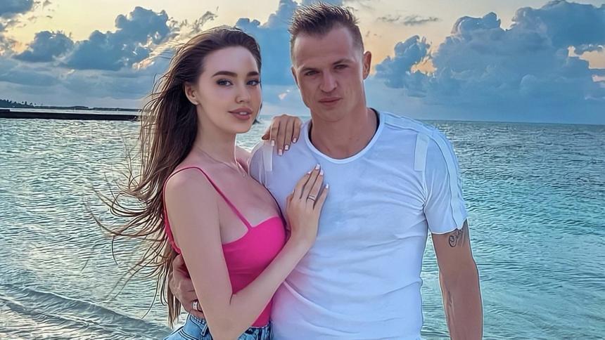 Анастасия Костенко объявила о разводе: Дмитрий Тарасов не смог забыть имя бывшей