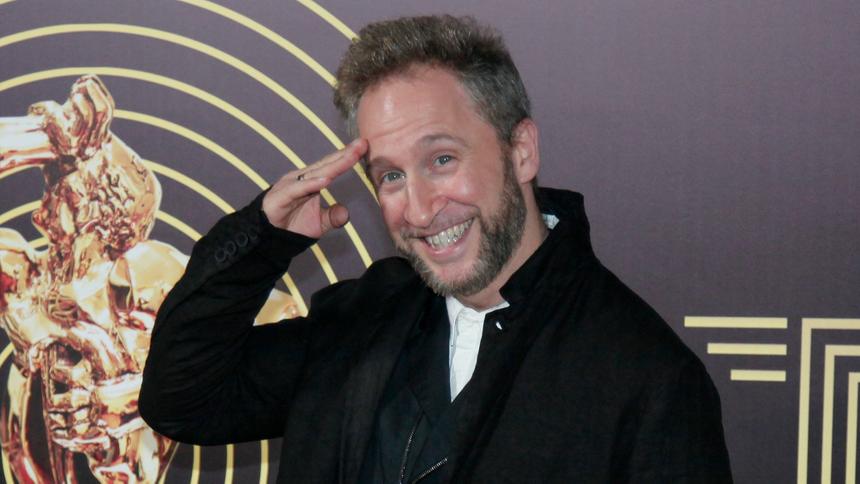 Актер Оскар Кучера разбогател после провокационного интервью Юрию Дудю*: сколько заработал актер