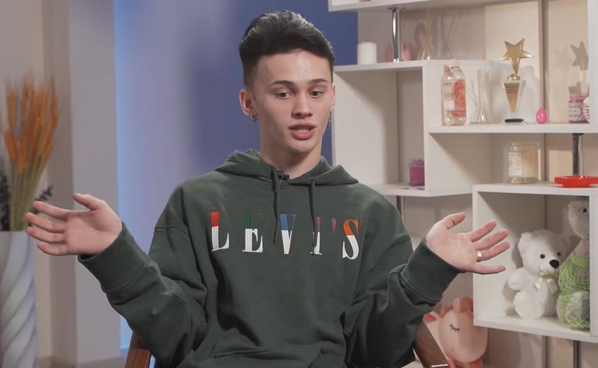 Приемный отец Дани Милохина рискует жизнью