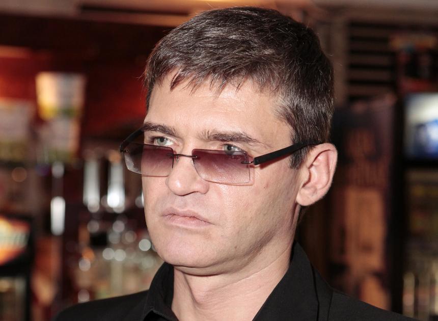 «Как была портовой проституткой, так и осталась»: жена Лифанова поймана на изменах с его крестником