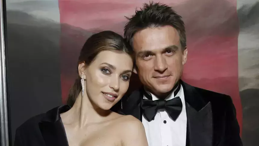 «Один»: Регина Тодоренко бросила тяжелобольного Влада Топалова