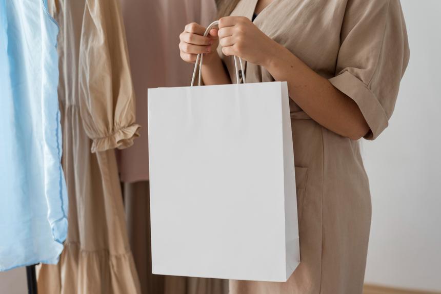 Всё в долларах: футболист Дмитрий Тарасов рассказал, как дорого одевает двухлетнюю дочь