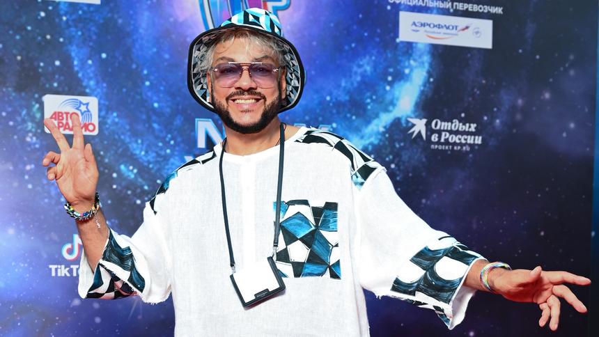 Одетого с головы до ног в Versace Филиппа Киркорова унизила Мадонна на премии «Грэмми»