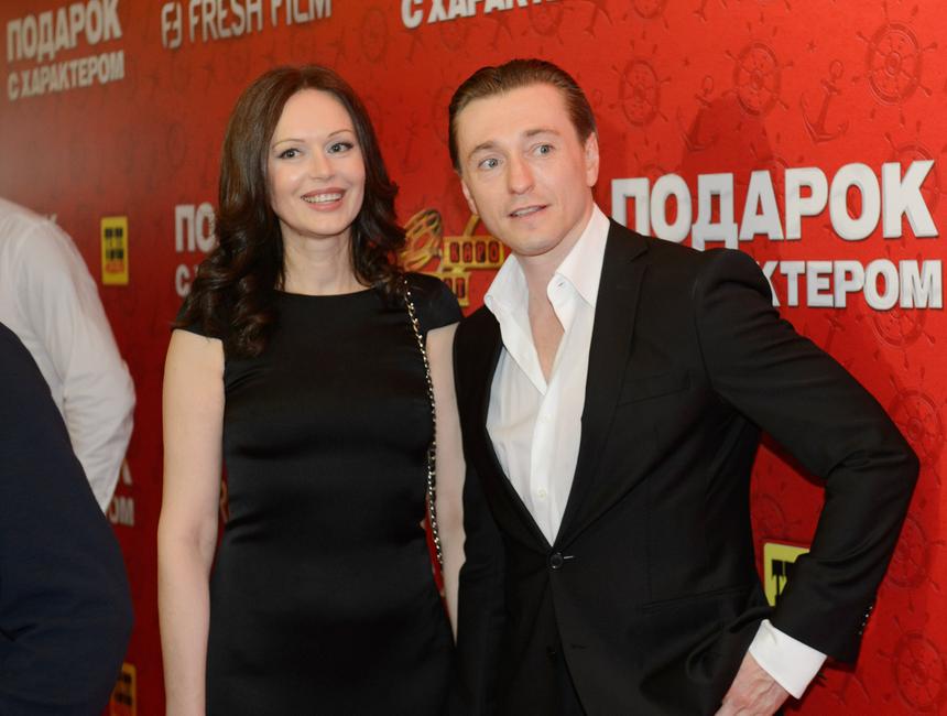 «Никому не пожелаю»: плачущая актриса честно рассказала о разводе с Сергеем Безруковым