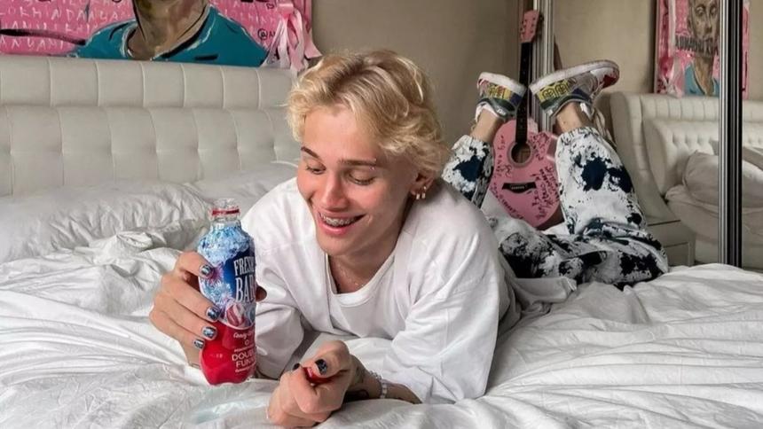 Оставшегося без денег и жилья Даню Милохина приютил рэпер Моргенштерн*