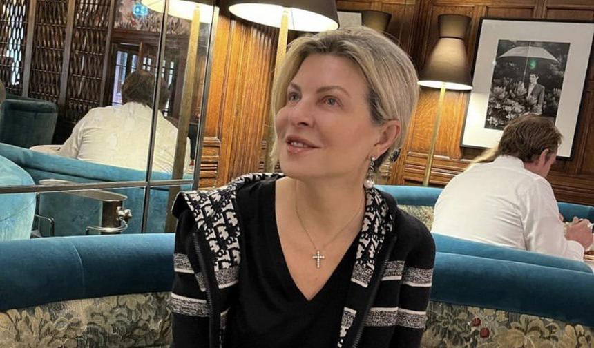 60-летняя супруга Александра Малинина смыла макияж и показала лицо без фильтров