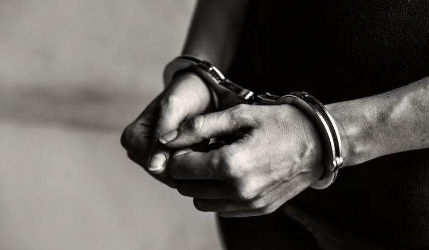 Не того обнял: москвич может получить срок за развратные действия в отношении девочки-промоутера