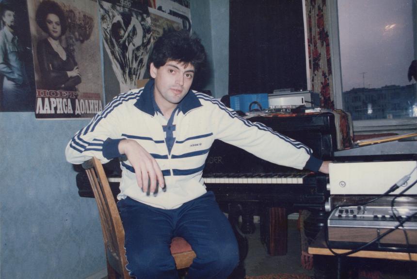 Как знакомство в лифте с композитором Виктором Резниковым перевернуло жизнь Ларисы Долиной