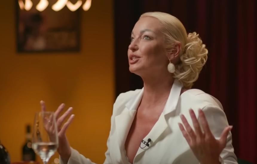 © Скрин видео, YouTube-канал «@HEATshowbiz»