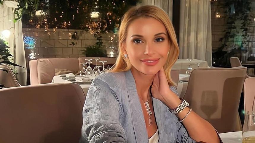 «Все уходит проблематично»: 45-летняя Ольга Орлова впервые показала фигуру после родов