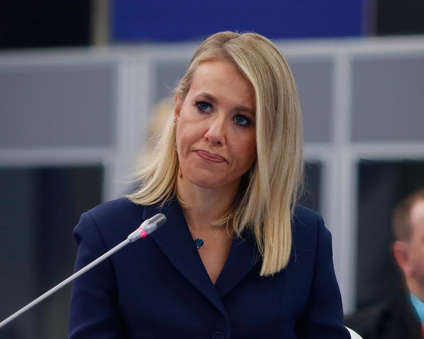 Дубай был лишь прикрытием: Ксения Собчак замечена в Израиле с Лаймой Вайкуле