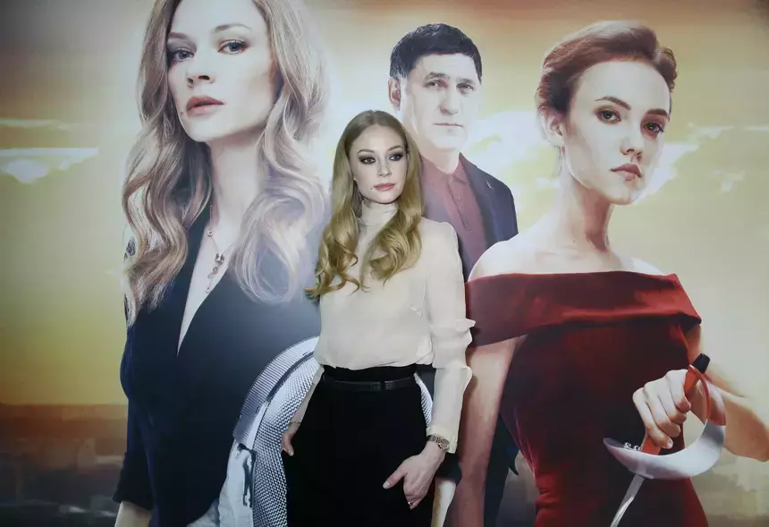 Что сотворили с лицом Светланы Ходченковой: почему актриса вынуждена его скрывать