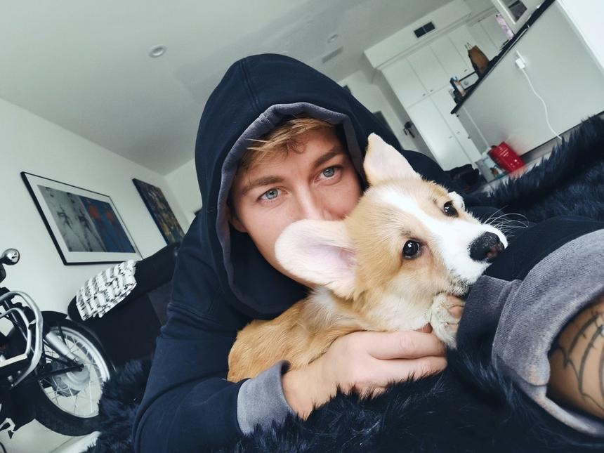 «Что же это за жизнь такая?»: музыкант Алексей Воробьев о кризисе среднего возраста