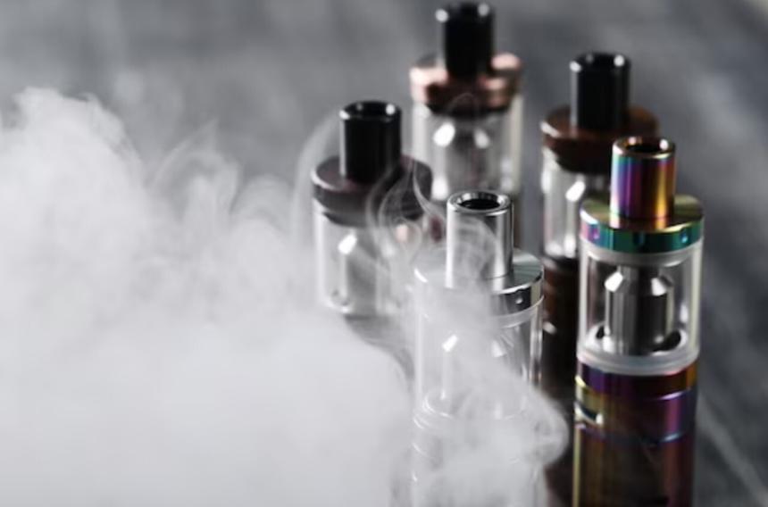 Эксперт предупредила о реальном вреде вейпов для здоровья человека
